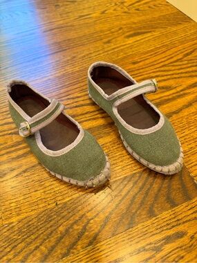FLABELUS Girls' Green and purple lavender Canvas Mary Jane Shoes with Strap 28